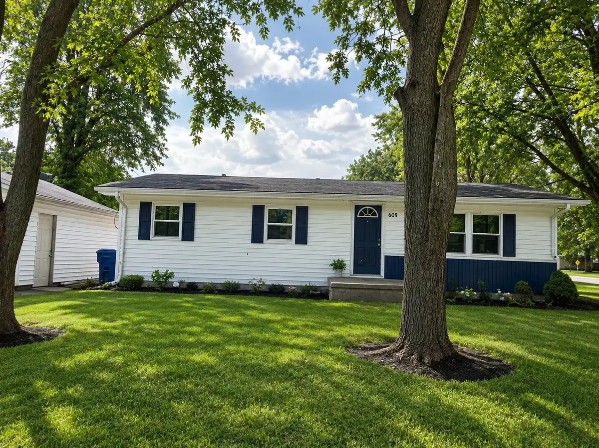 609 W Clark Street, Thomasboro, IL 61878 - #1