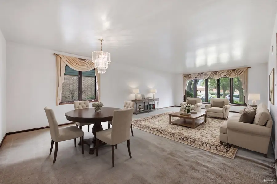 301 N Catino Court, Mount Prospect, IL 60056 - #3