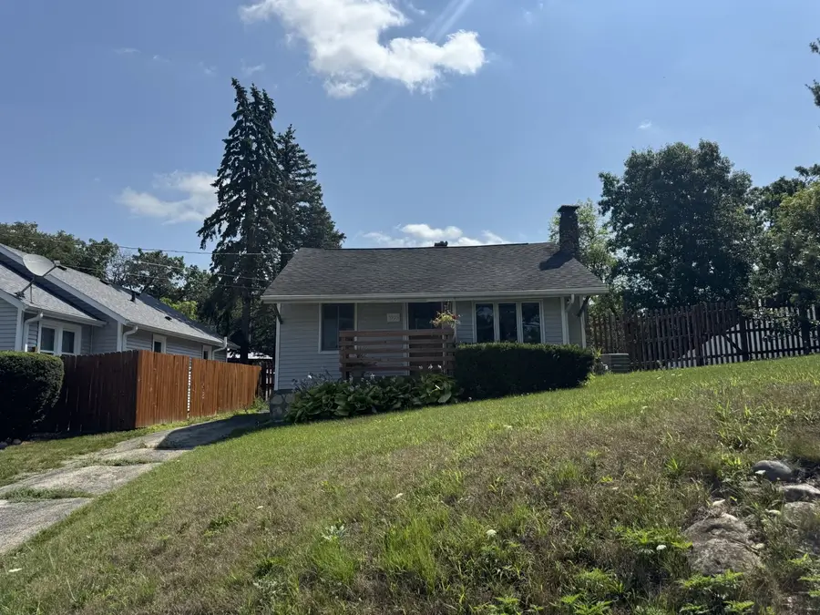 5506 E Lake Shore Drive, Wonder Lake, IL 60097 - #2