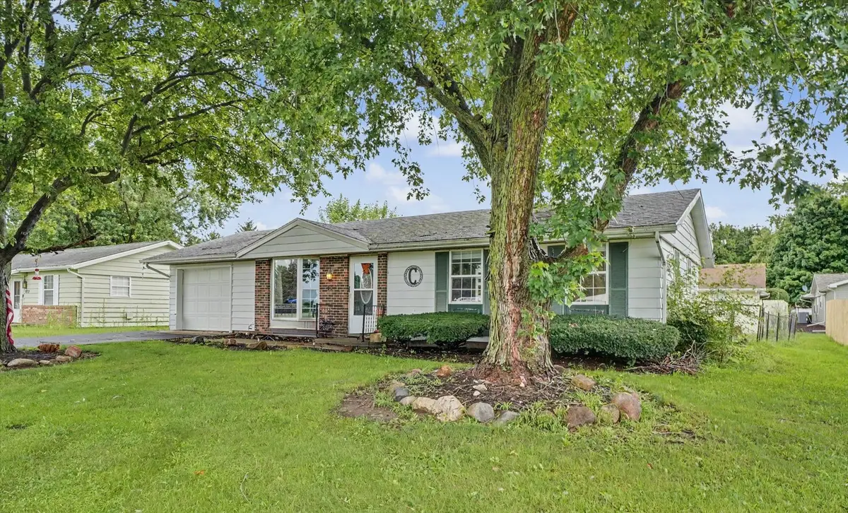 926 S 6th Avenue, Hoopeston, IL 60942 - #1
