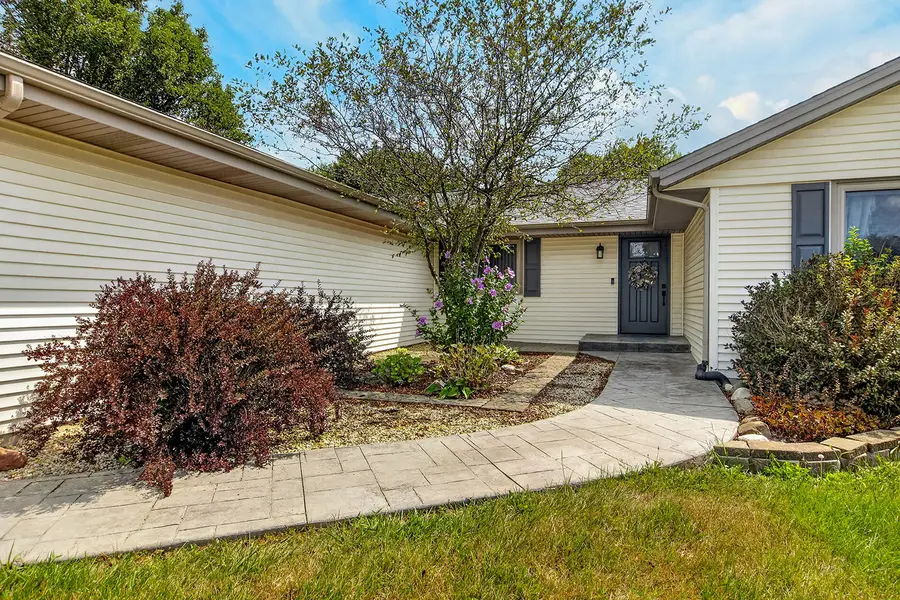 9289 Old Towne Court, Roscoe, IL 61073 - #2