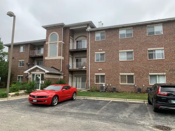 881 N Swift Road #306, Addison, IL 60101