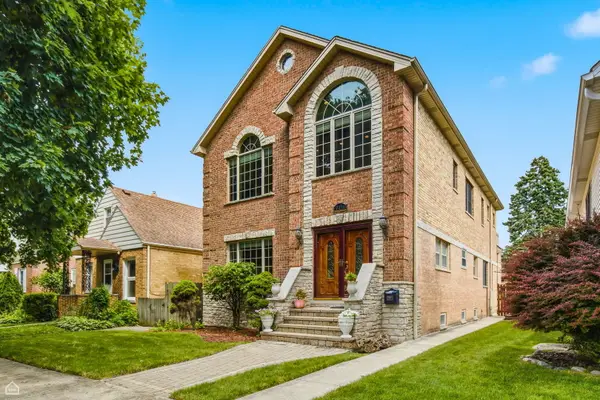 7718 W Farragut Avenue, Chicago, IL 60656