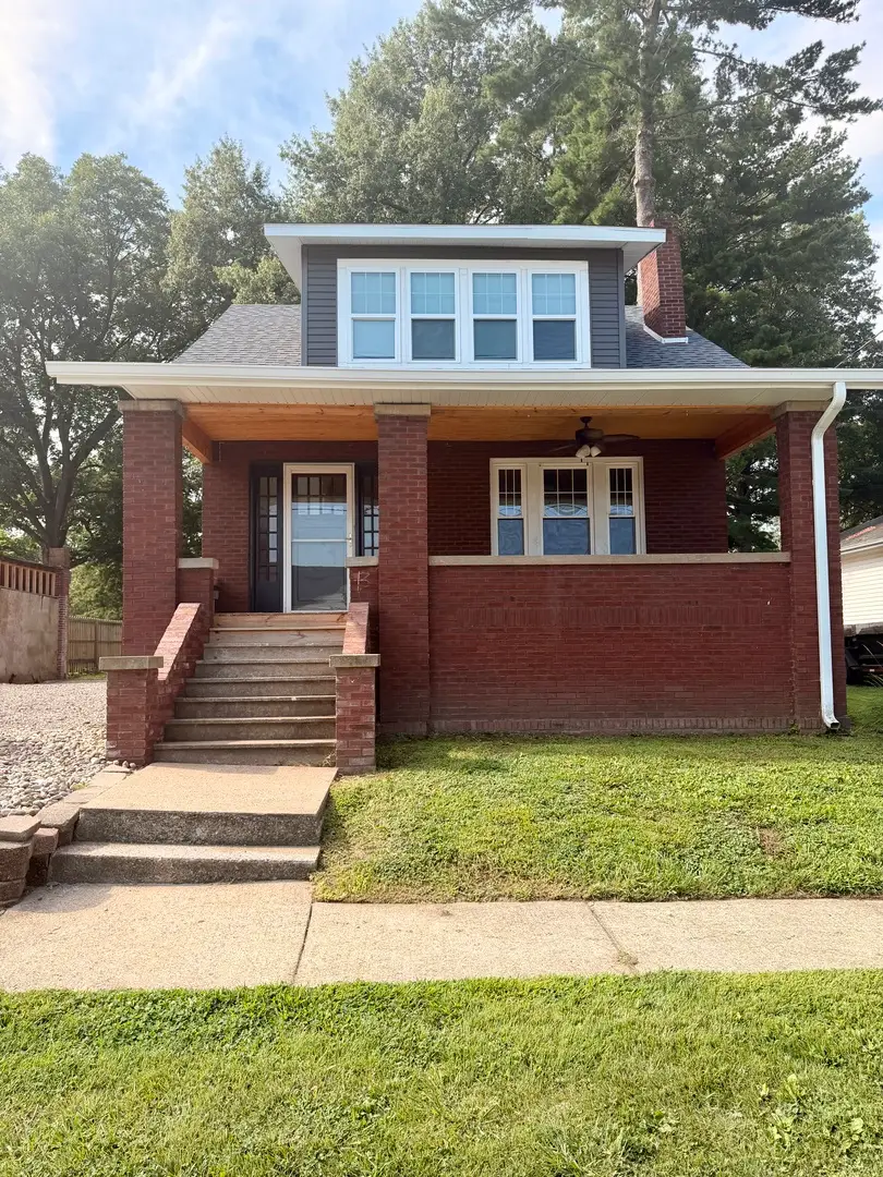 404 W Church Street, Benton, IL 62812 - #2