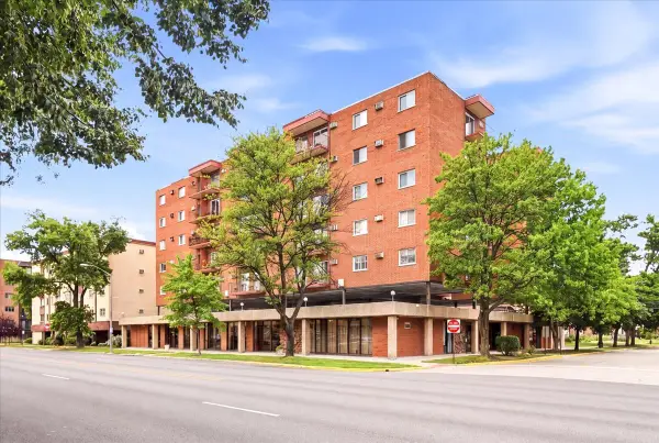 7830 W North Avenue #511, Elmwood Park, IL 60707
