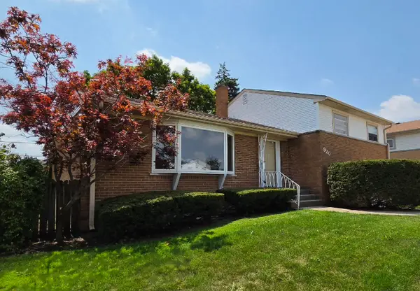 920 Park Drive, Melrose Park, IL 60160
