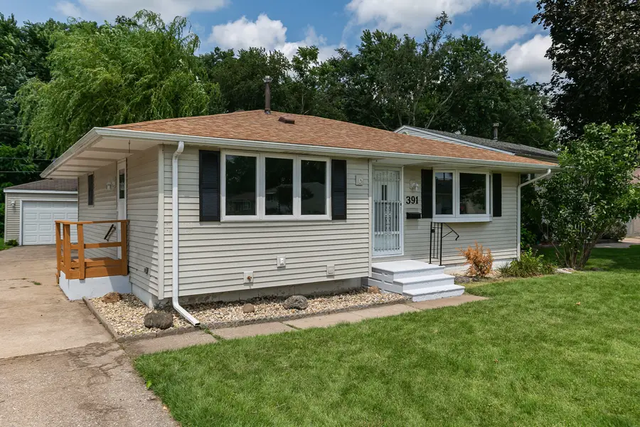 391 33rd Avenue Court, East Moline, IL 61244 - #2
