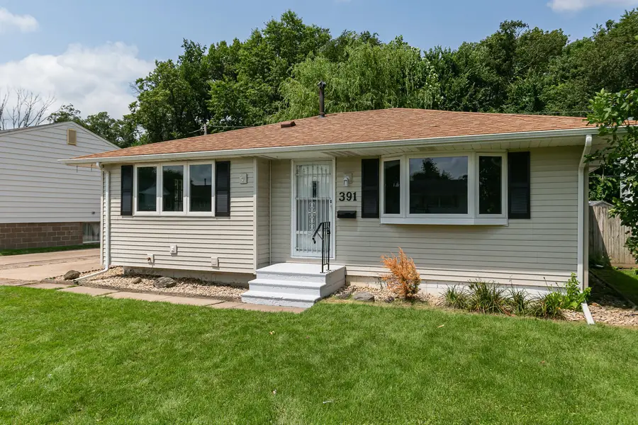 391 33rd Avenue Court, East Moline, IL 61244 - #3