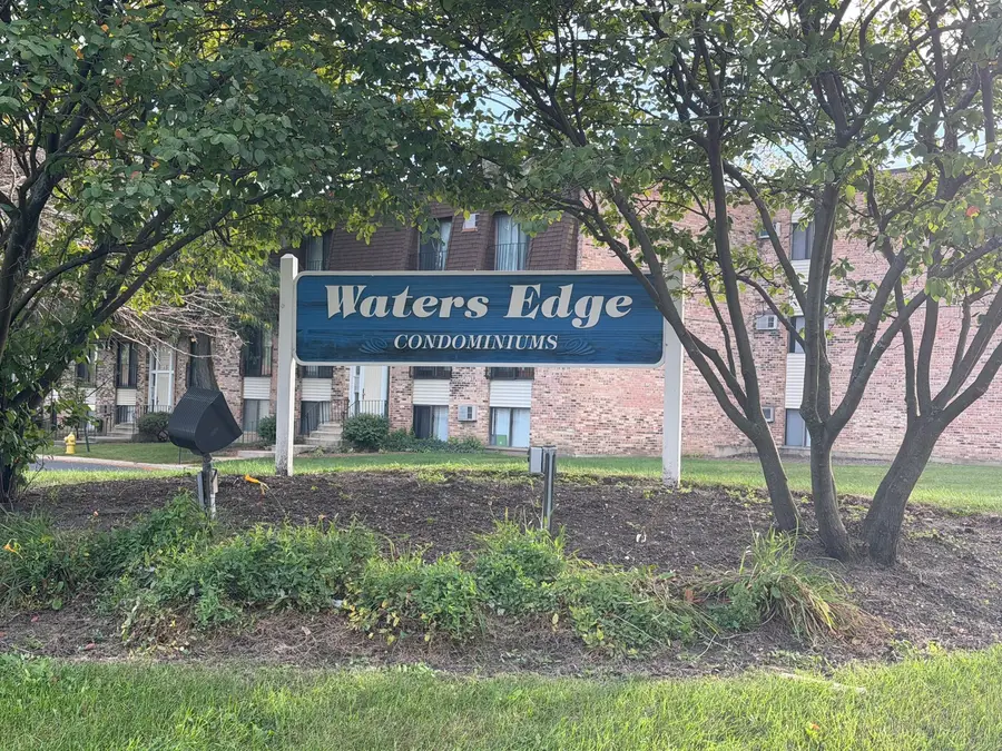 164 S Waters Edge Drive #201, Glendale Heights, IL 60139 - #2