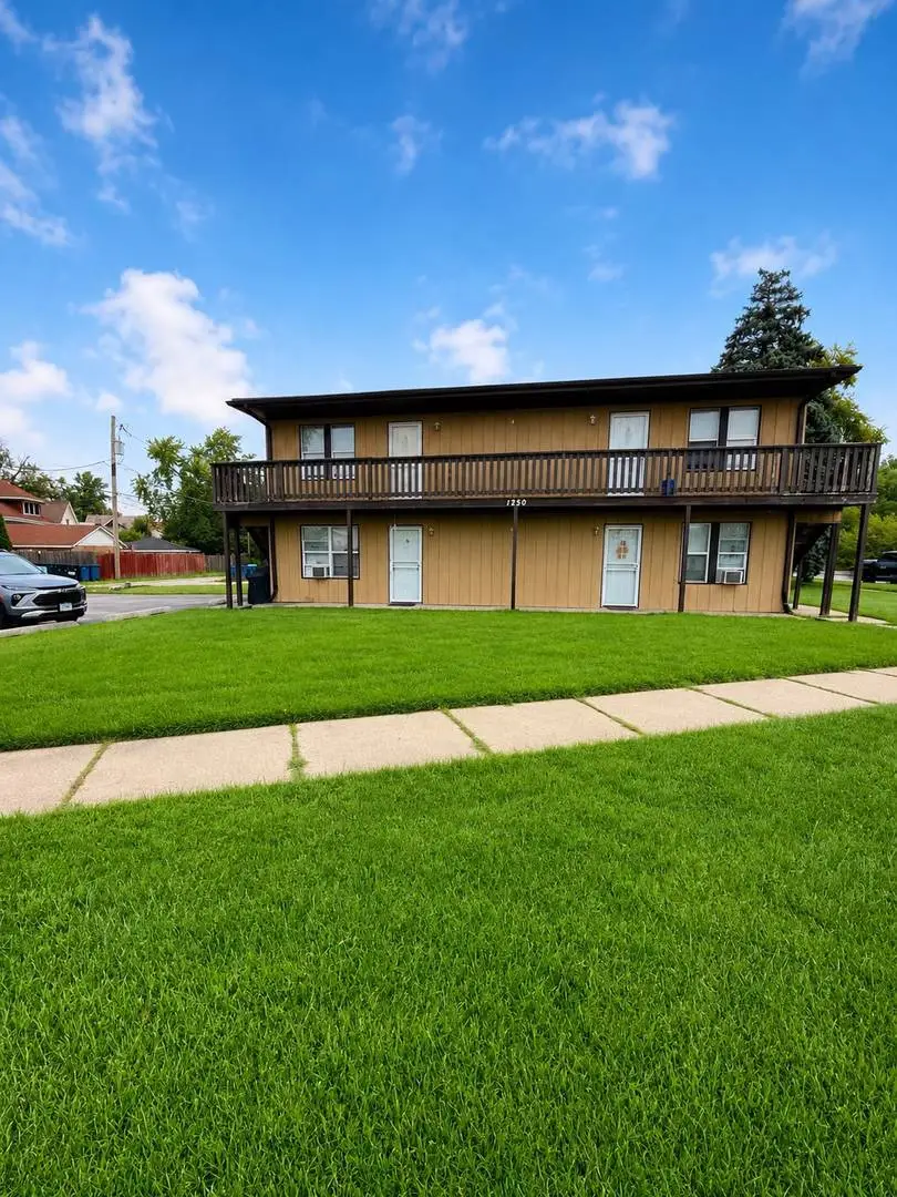 1250 W End Avenue, Chicago Heights, IL 60411 - #2