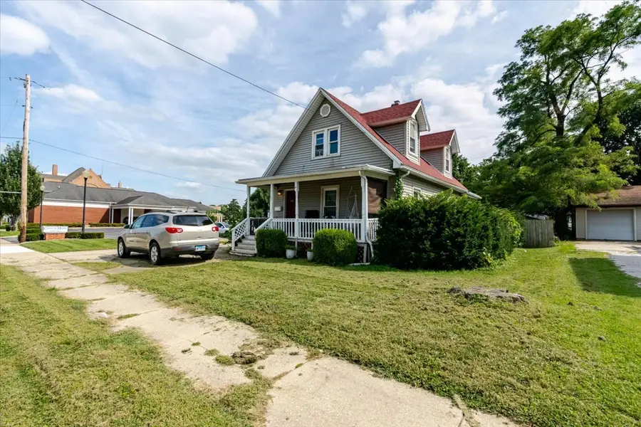 1107 E Washington Street, Bloomington, IL 61701 - #3