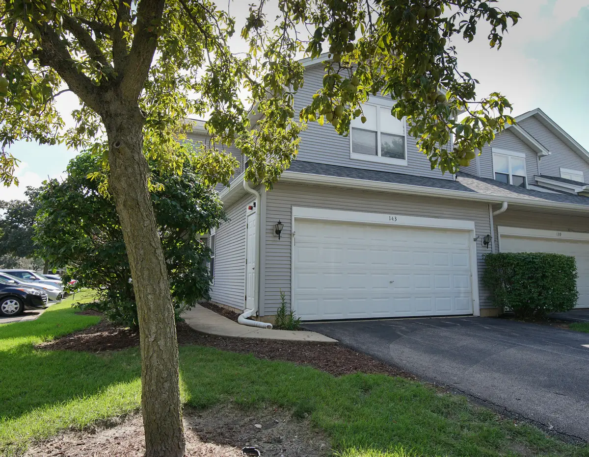 143 Woodland Circle, North Aurora, IL 60542 - #1