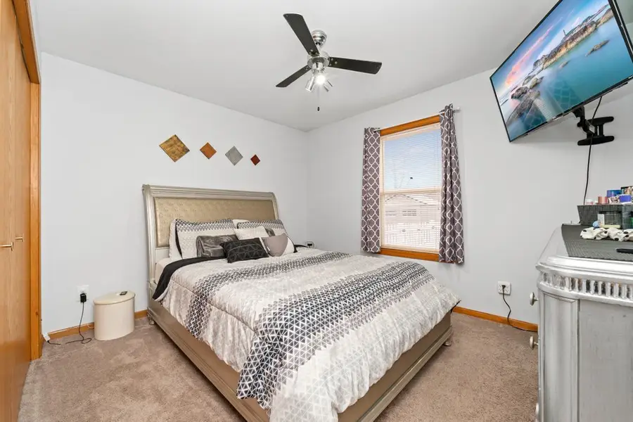 2121 Bridgewater Drive, Belvidere, IL 61008 - #3