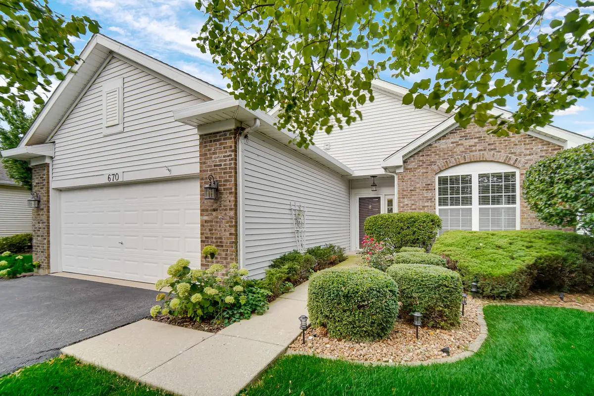 670 S Wellston Lane, Romeoville, IL 60446 - #1