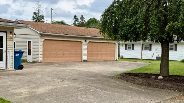 525 E Honeywell Street, Hoopeston, IL 60942 - #3