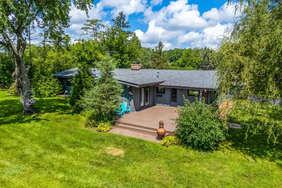 83 Wildwood Drive, Barrington, IL 60010 - #3