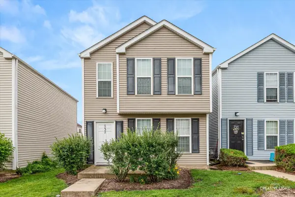 737 Serendipity Drive #737, Aurora, IL 60504