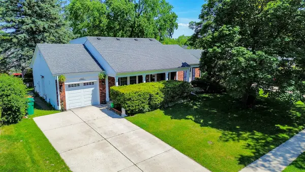 680 Indian Spring Lane, Buffalo Grove, IL 60089