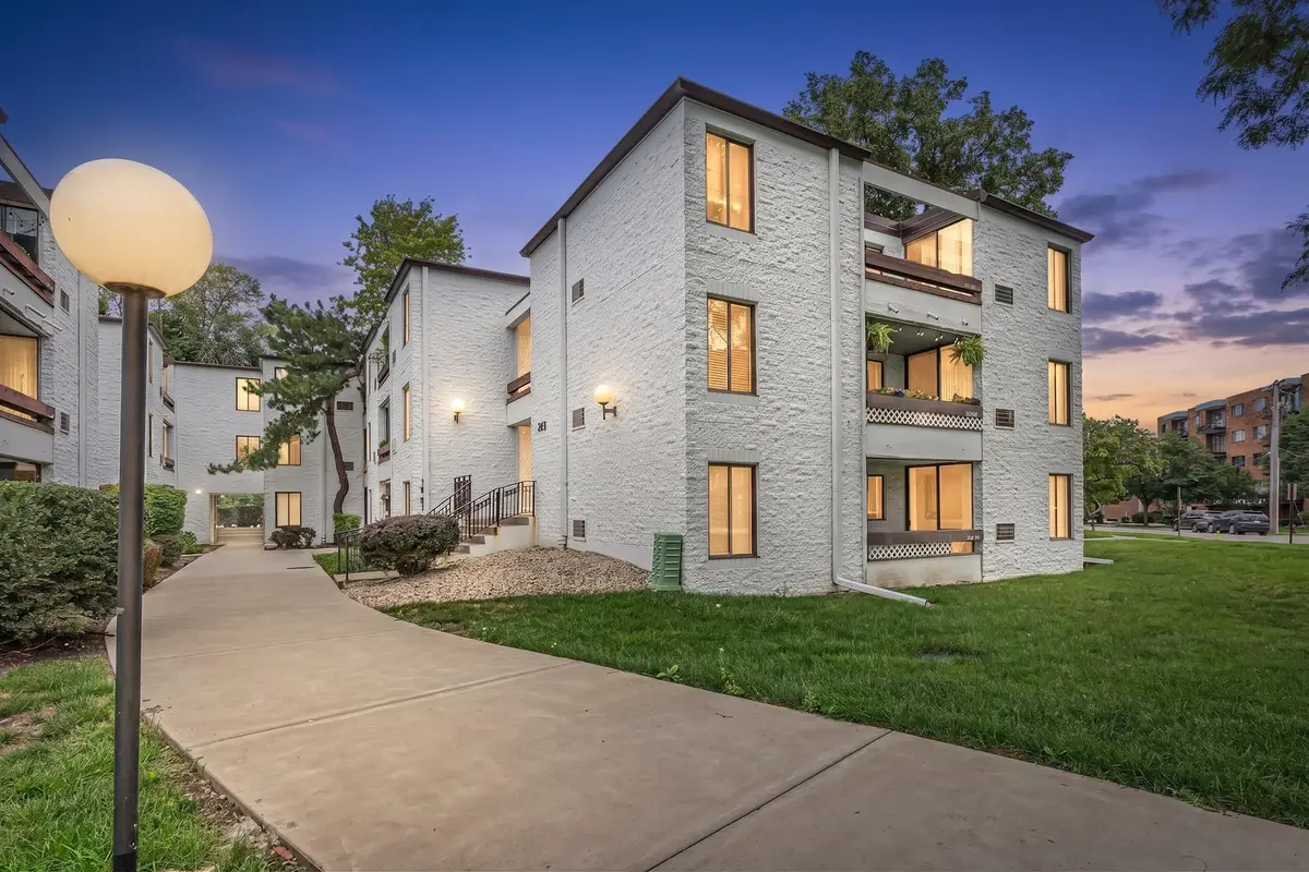 322 W Miner Street #1C, Arlington Heights, IL 60005 - #1