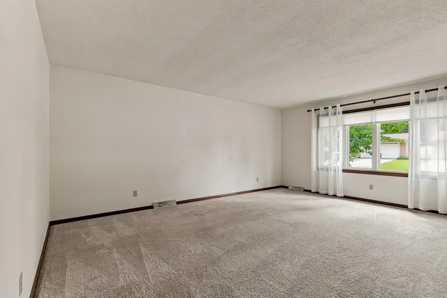 475 32nd Avenue, East Moline, IL 61244 - #3