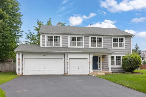 808 Livingston Court, Naperville, IL 60540