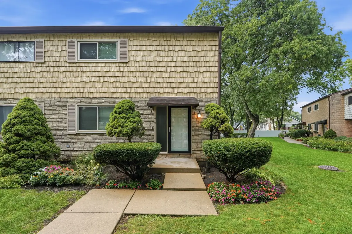 1610 Tahoe Circle Drive, Wheeling, IL 60090 - #1