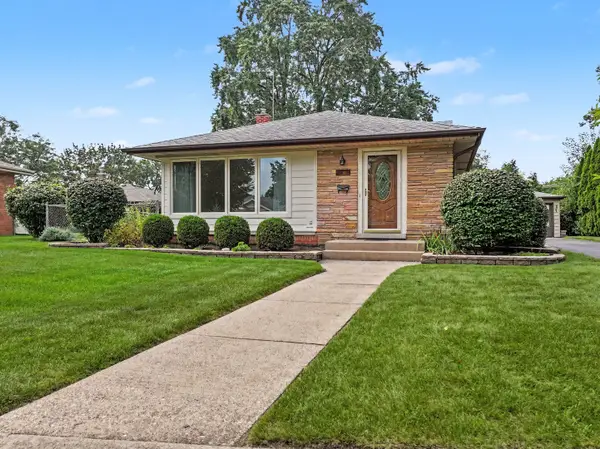 112 N Reuter Drive, Arlington Heights, IL 60005
