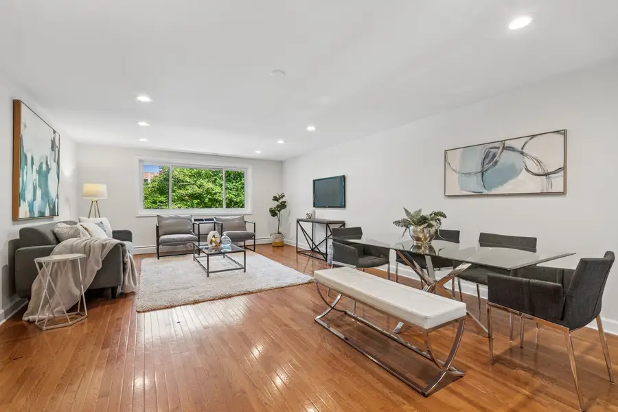 1234 Elmwood Avenue #2F, Evanston, IL 60202 - #3