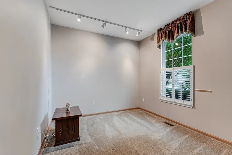676 S Wellston Lane, Romeoville, IL 60446 - #3