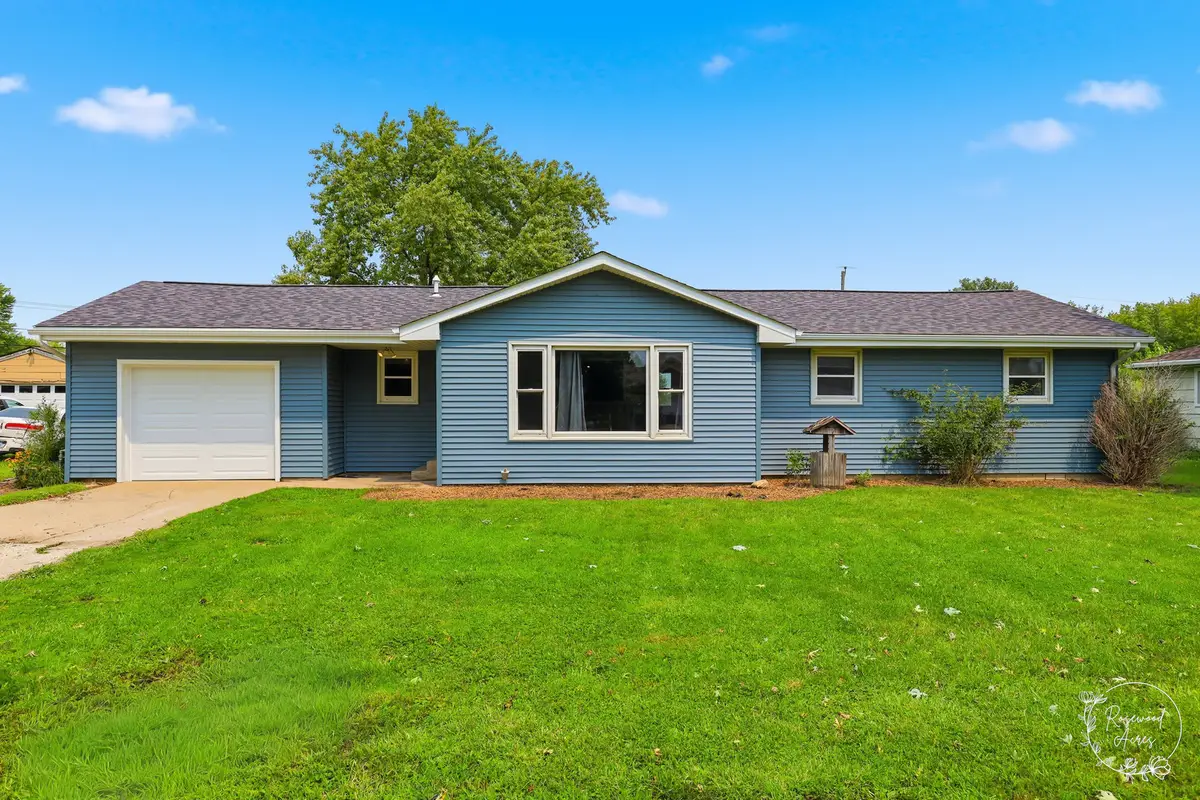 165 E 2740s Road, Kankakee, IL 60901 - #1