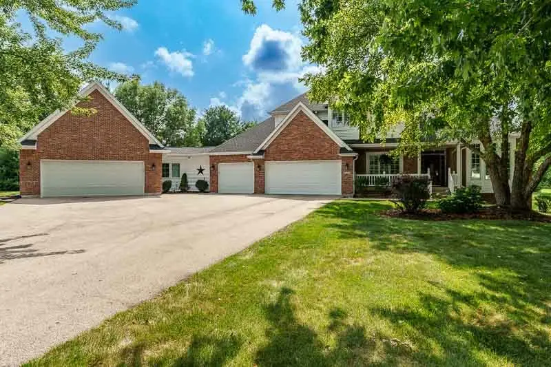 9850 Ridge Way, Rockford, IL 61107 - #1