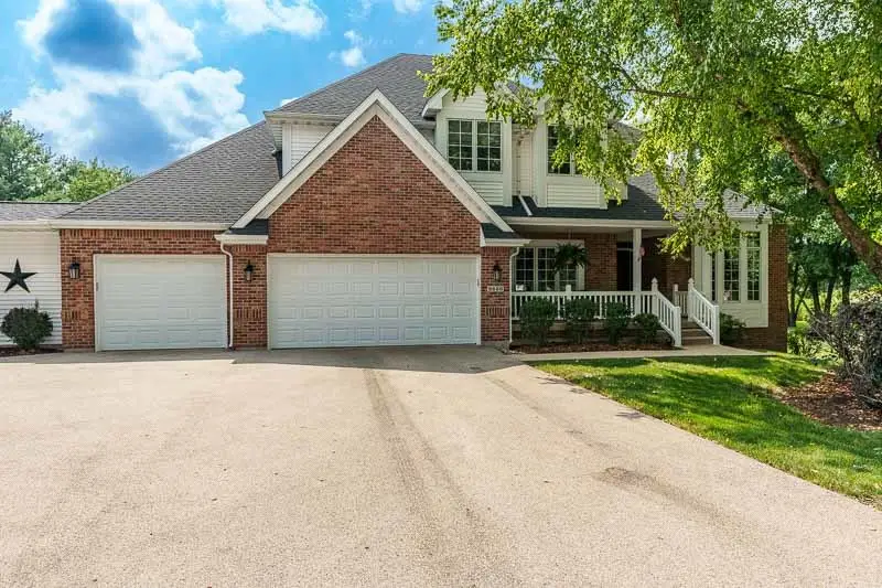 9850 Ridge Way, Rockford, IL 61107 - #2