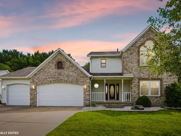 1421 W 60th Street, Davenport, IA 52806