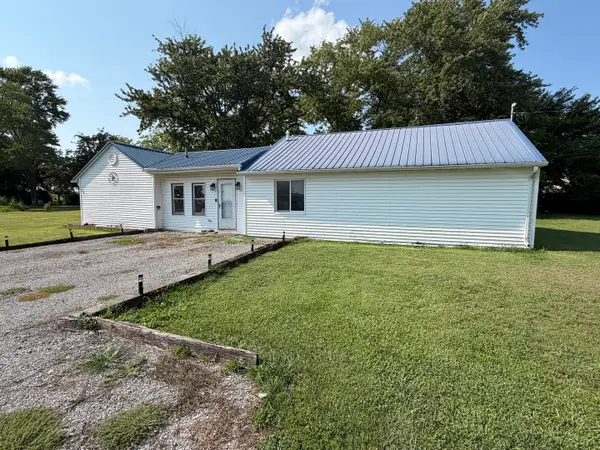 5789 State Route 154 Highway, Pinckneyville, IL 62274