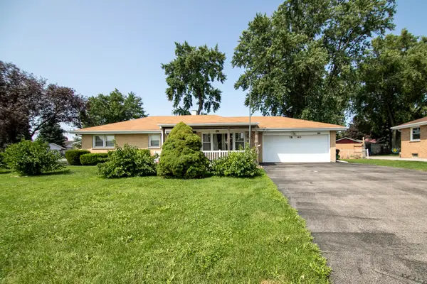 7840 W 76th Street, Bridgeview, IL 60455