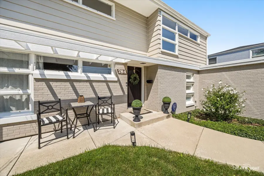 784 Highland Avenue, Glen Ellyn, IL 60137 - #3