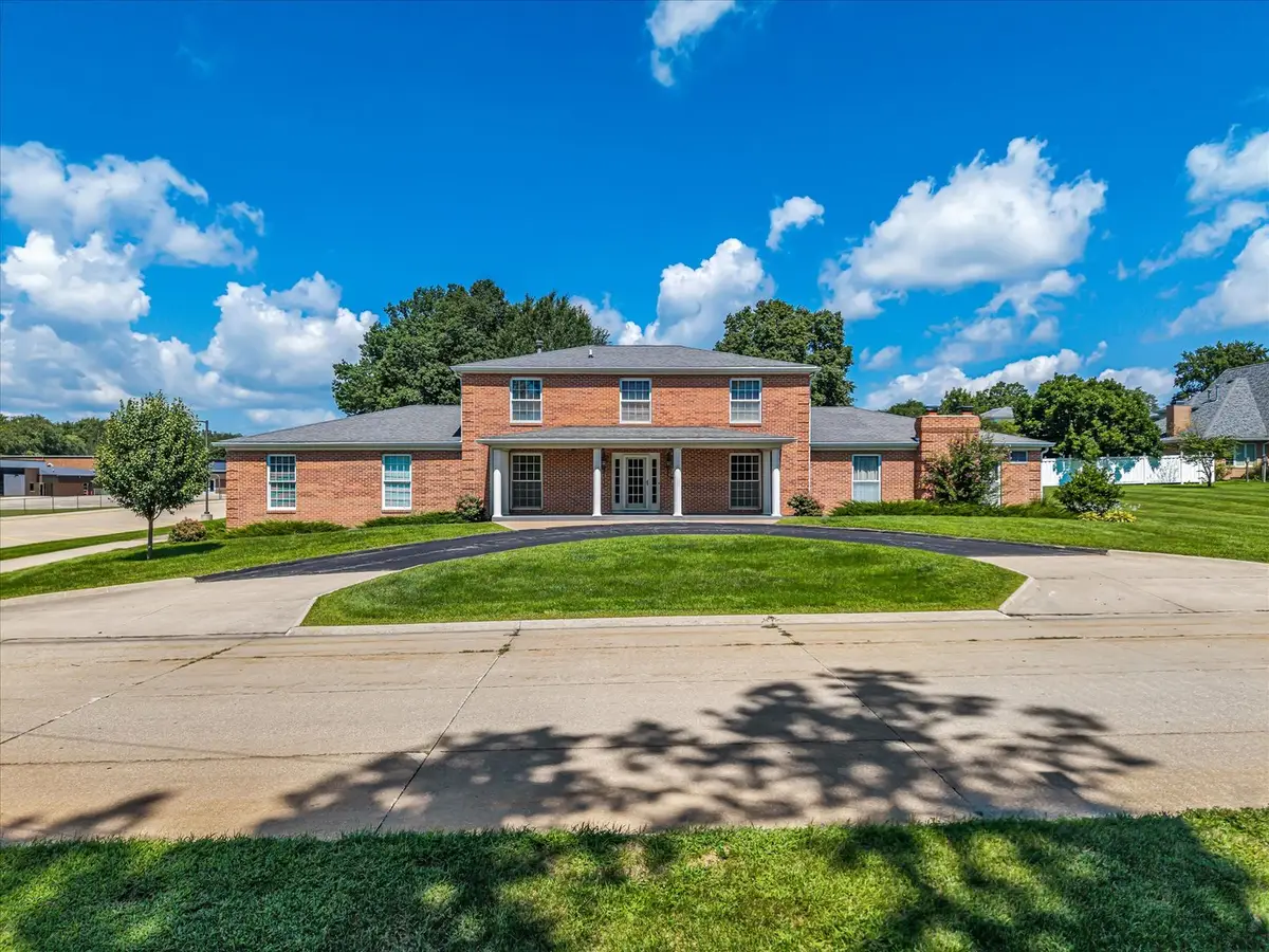 217 W Frank Street, Geneseo, IL 61254 - #1