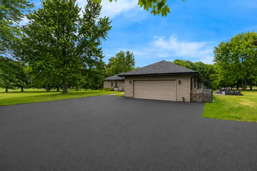 11N025 Burlington Road, Hampshire, IL 60140 - #3