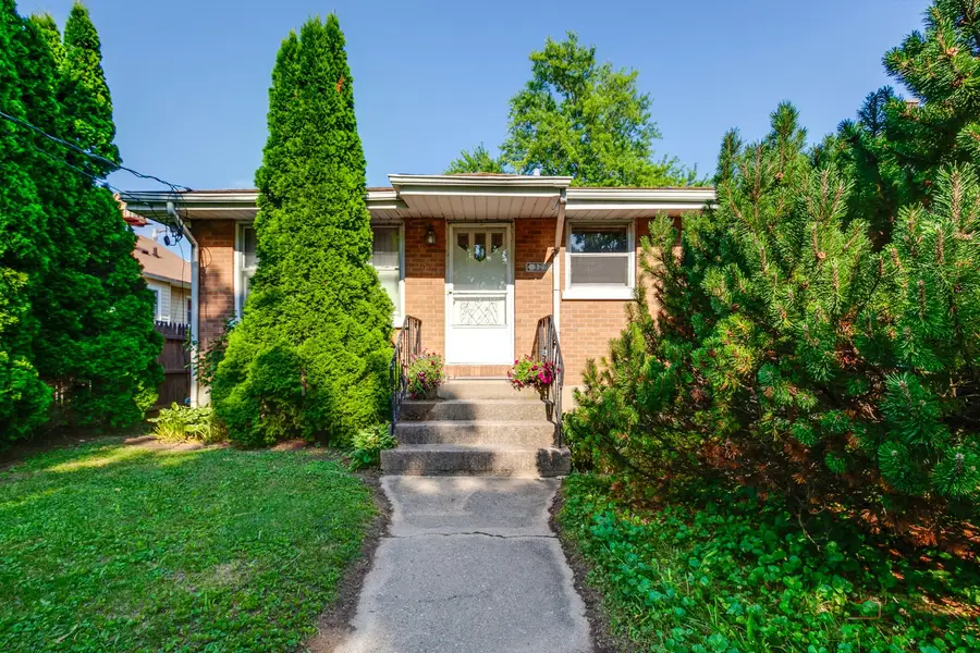 329 Powell Avenue, Waukegan, IL 60085 - #2