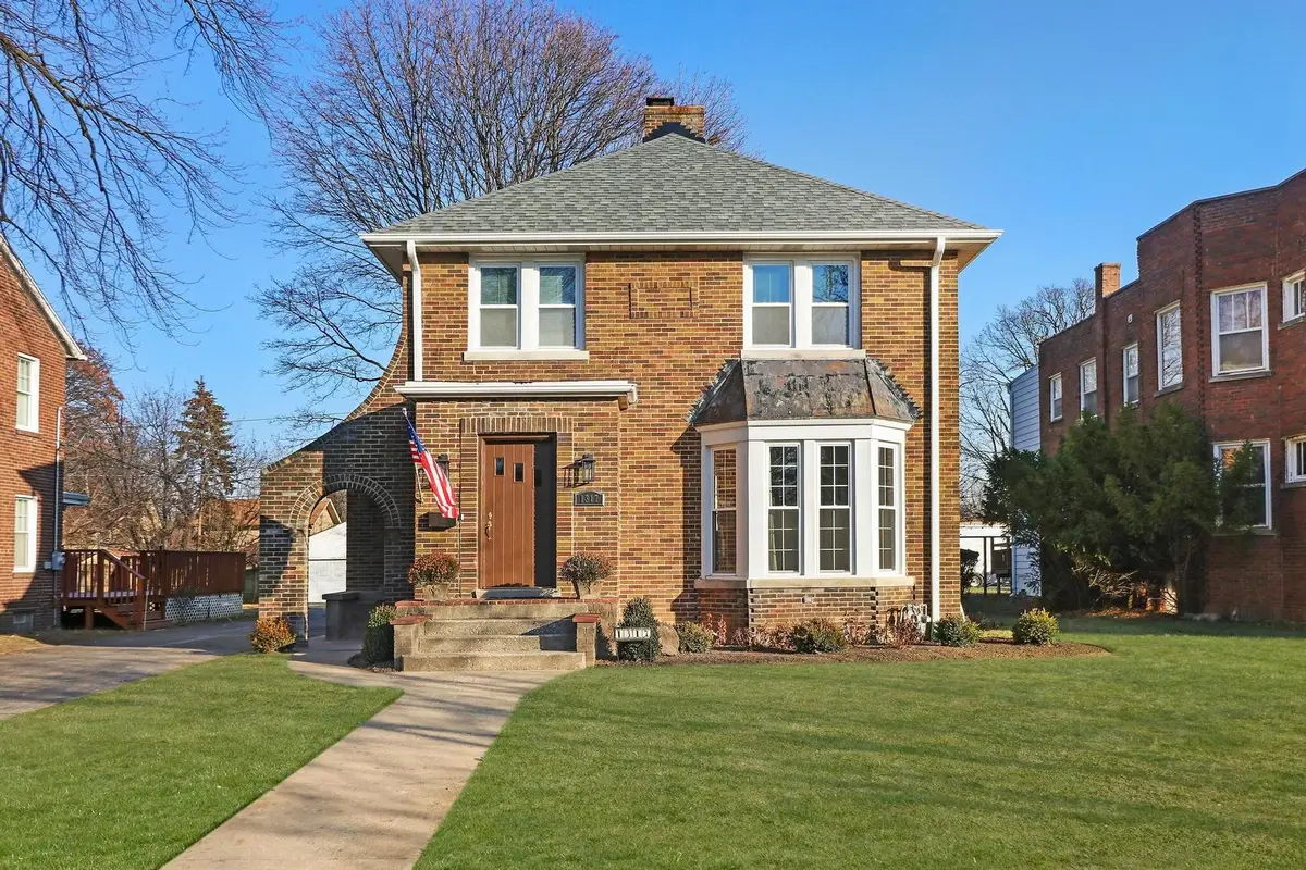 1317 N Jackson Street, Waukegan, IL 60085 - #1
