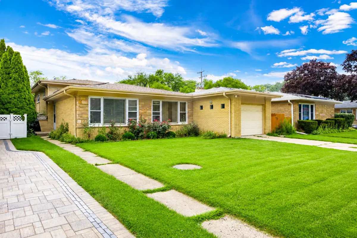 8652 Crawford Avenue, Skokie, IL 60076 - #1