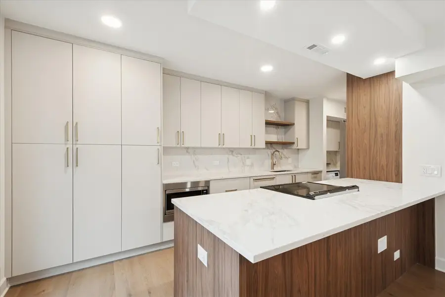 1420 Sheridan Road #3i, Wilmette, IL 60091 - #3