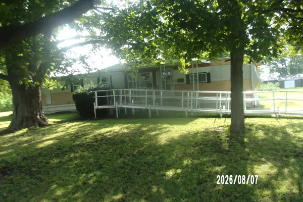 1745 N 3000 E Road, Sheldon, IL 60966
