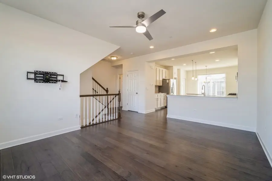 3s565 Camden Street, Warrenville, IL 60555 - #2