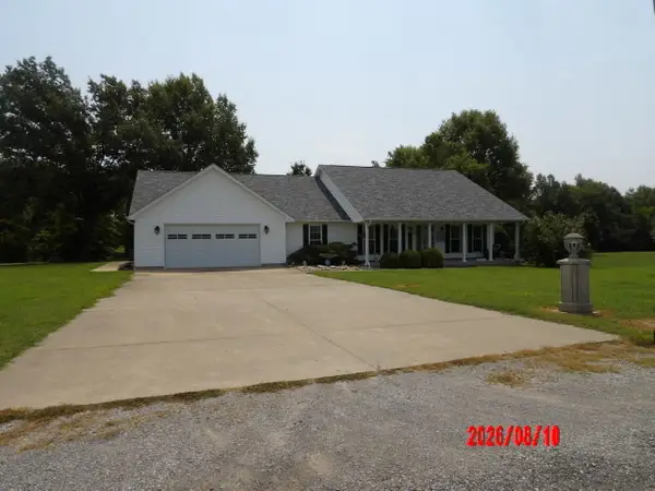 175 Quails Run Lane, Harrisburg, IL 62946