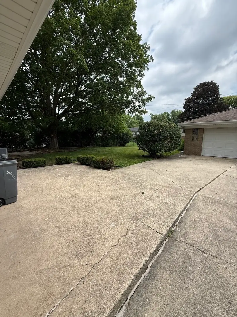 12537 S Menard Avenue, Palos Heights, IL 60463 - #3
