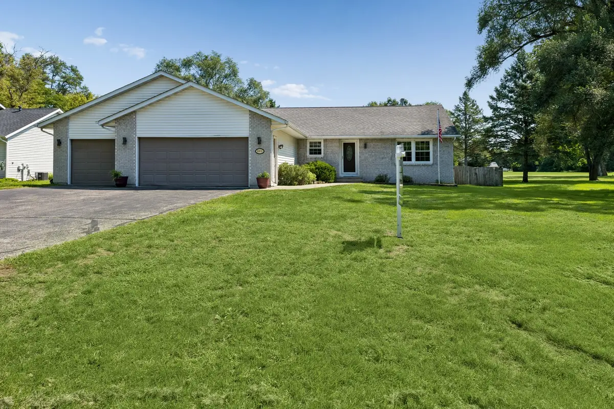 10831 Miller Lane, Machesney Park, IL 61115 - #1