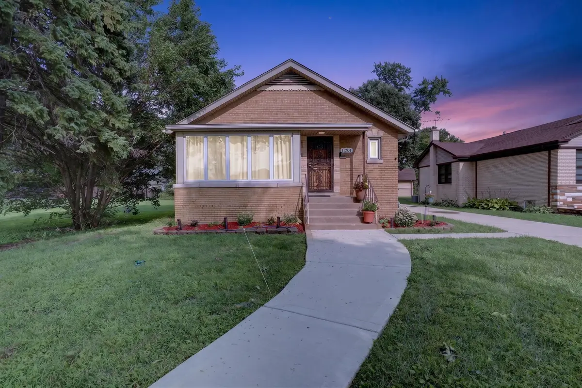 11701 S Bell Avenue, Chicago, IL 60643 - #1