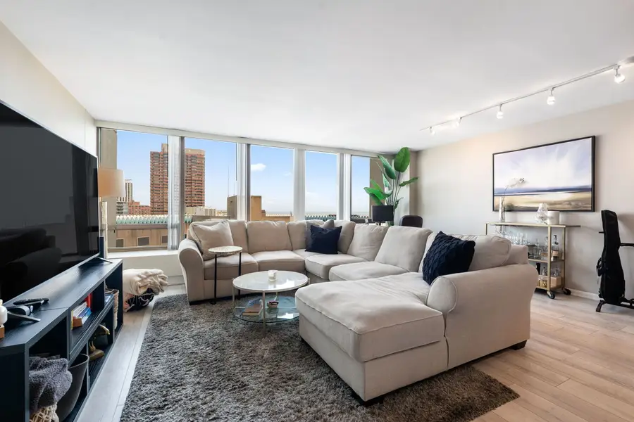2800 N Lake Shore Drive #2015, Chicago, IL 60657 - #2
