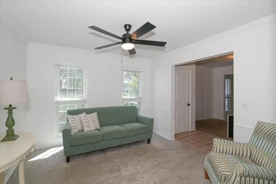 316 Ambleside Drive, Roselle, IL 60172 - #2